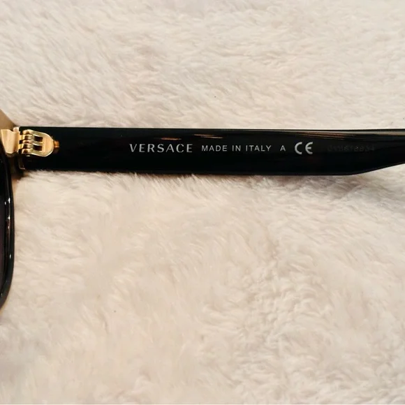 Versace women’s sunglasses with case